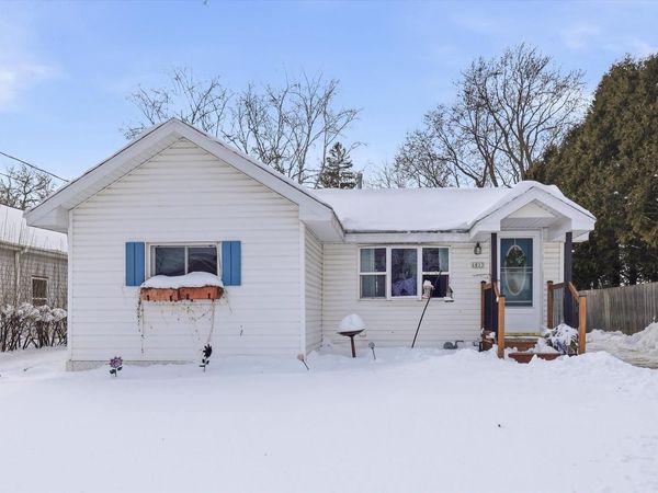 1823 ASHLAND STREET, Oshkosh, WI 54901