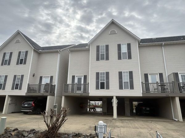 227 BAYSHORE Cove, Unit 227, Hot Springs, AR 71913