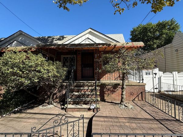 5353 61st Street, Maspeth, NY 11378