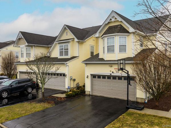 59 Woodside Knolls Drive , Middletown, NY 10940