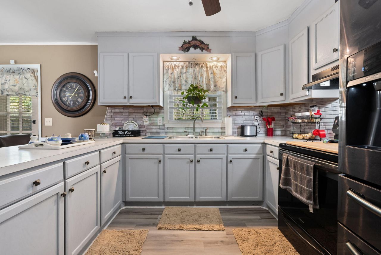 19 Rumson Road Photo 11