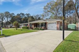 19 Rumson Road photo 4