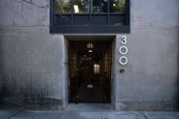 1 Cool Blow Street photo 4