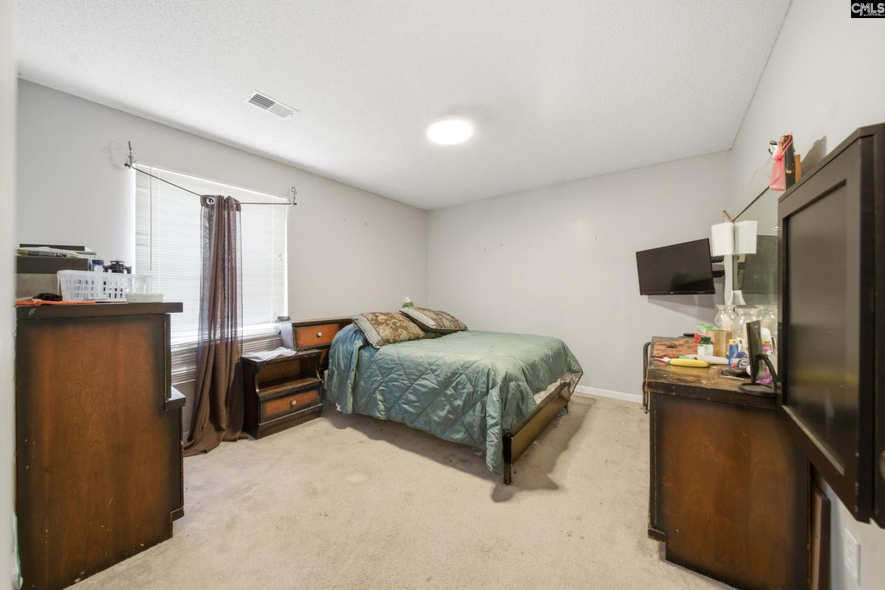 102 Skyhawk Road Photo 11