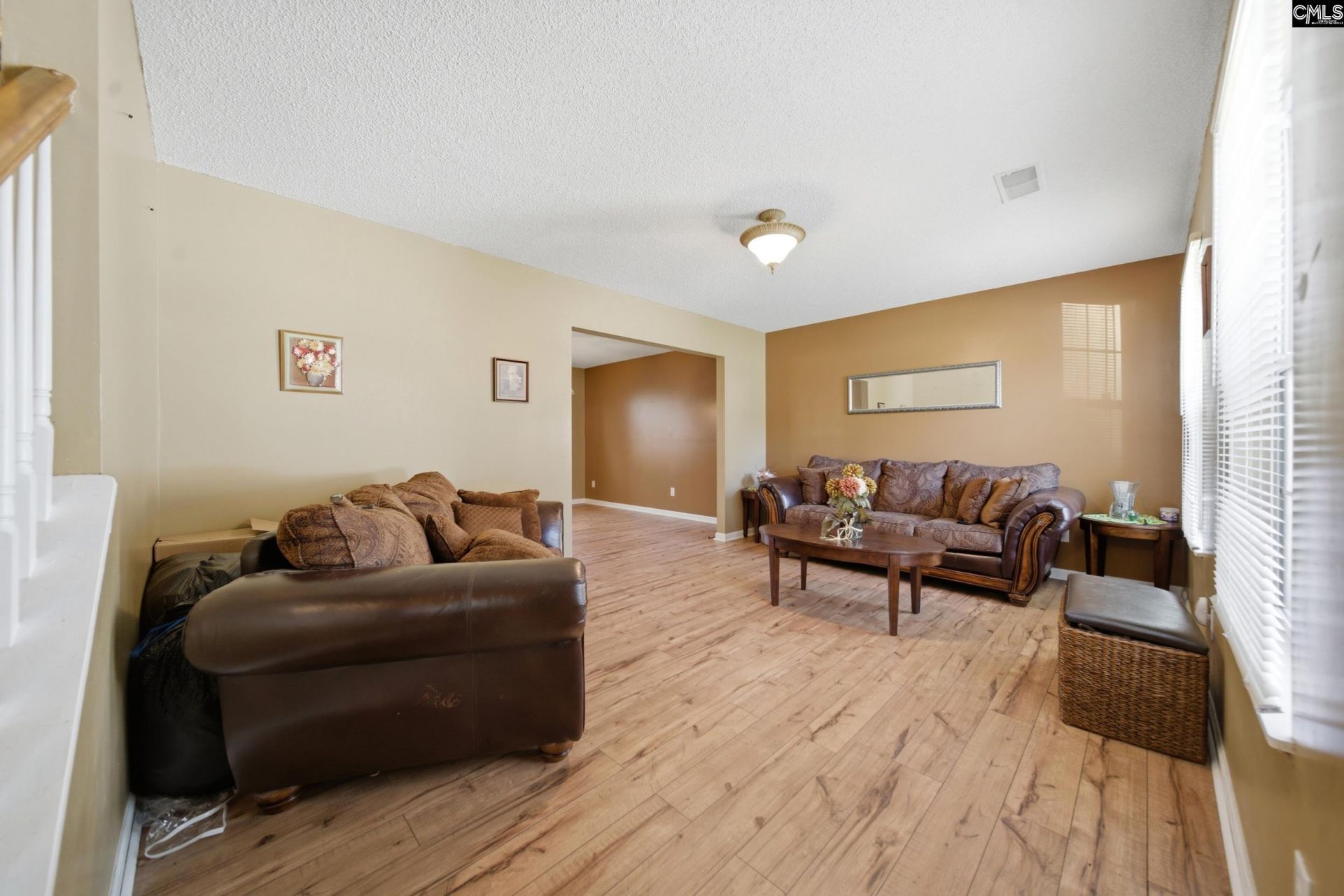 102 Skyhawk Road Photo 4