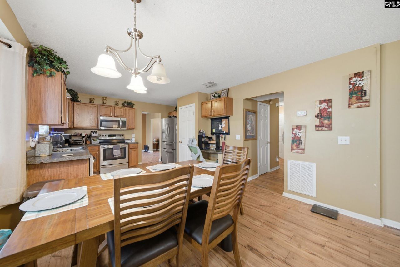 102 Skyhawk Road Photo 6