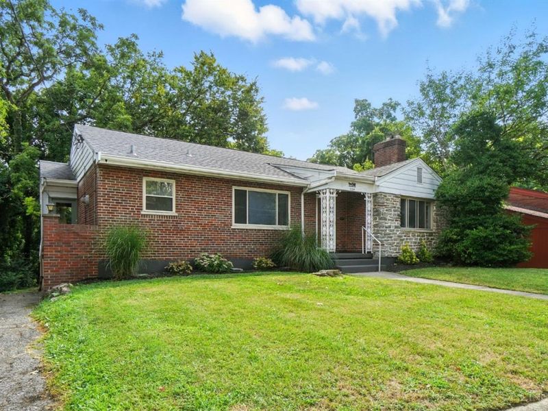 1224 Westminster Drive, Cincinnati, OH 45229 Photo 2