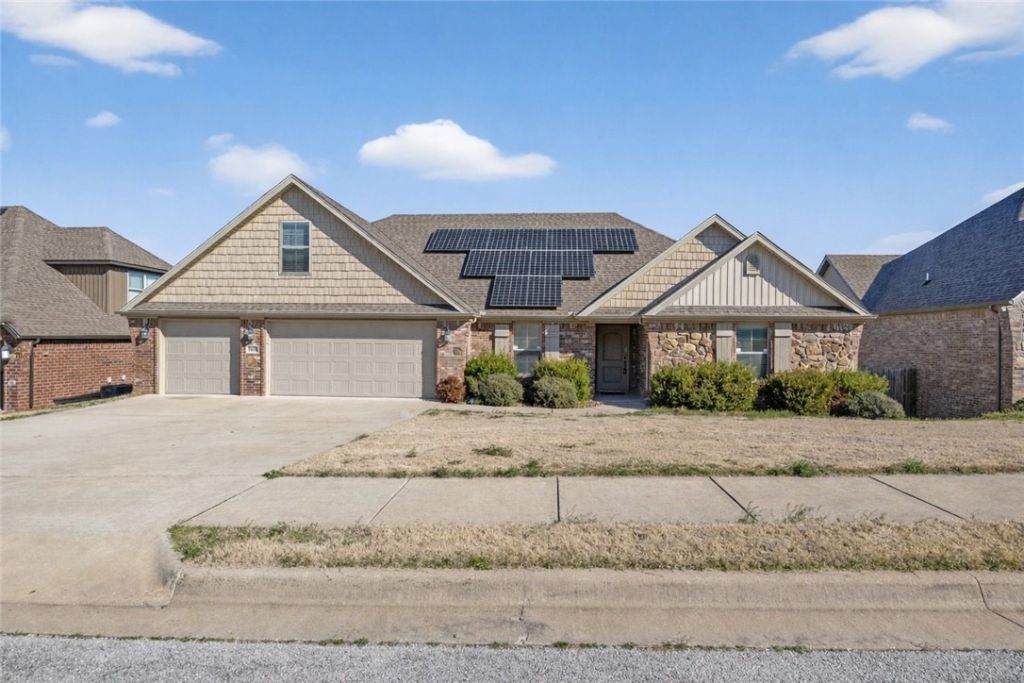 1630 Abbey Lane, Centerton, AR 72719 Main Photo