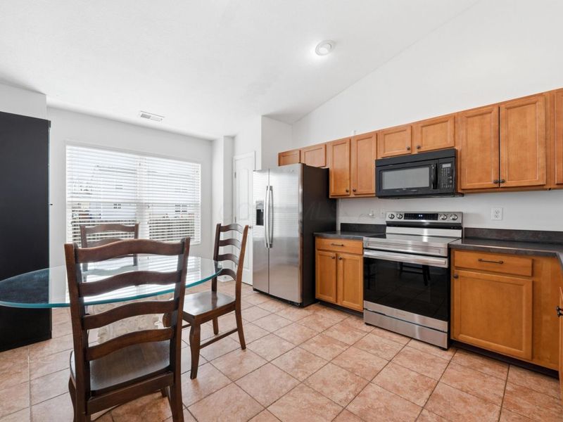 156 Sandrala Drive , Unit 26, Reynoldsburg, OH 43068 Photo 11