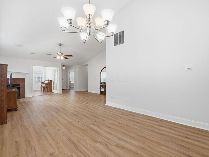 156 Sandrala Drive , Unit 26, Reynoldsburg, OH 43068 Photo 9