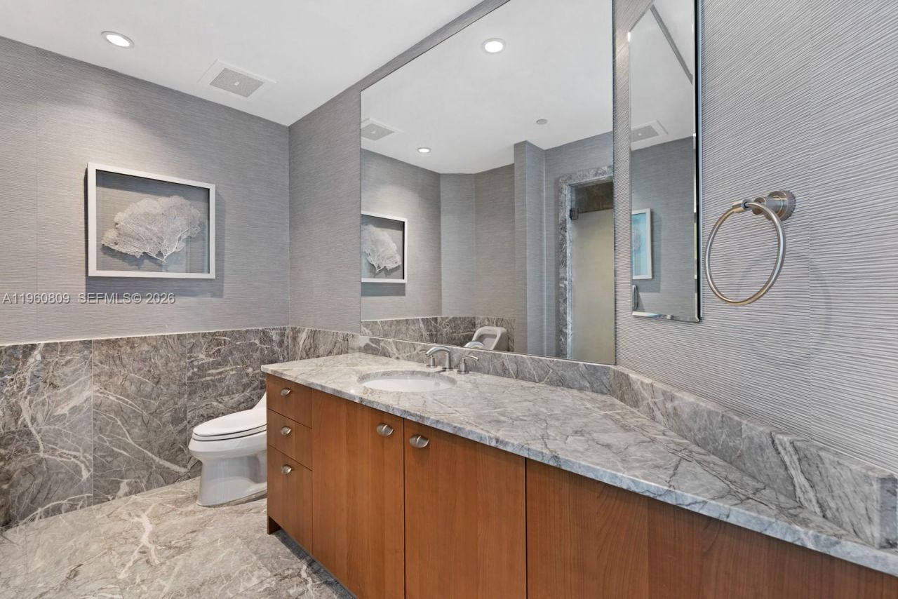 16051 Collins Ave , Unit 2503, Sunny Isles Beach, FL 33160 Photo