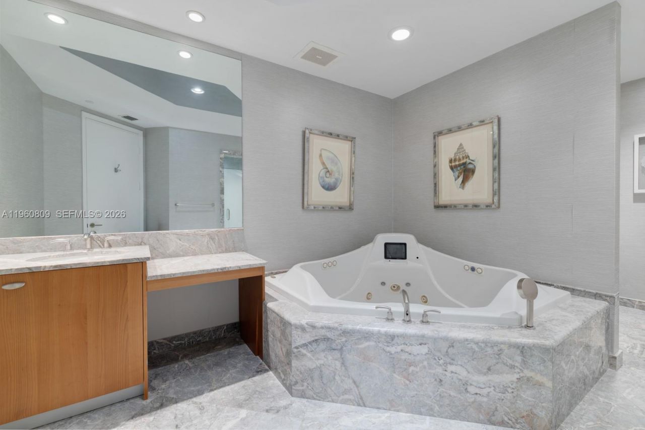 16051 Collins Ave , Unit 2503, Sunny Isles Beach, FL 33160 Photo