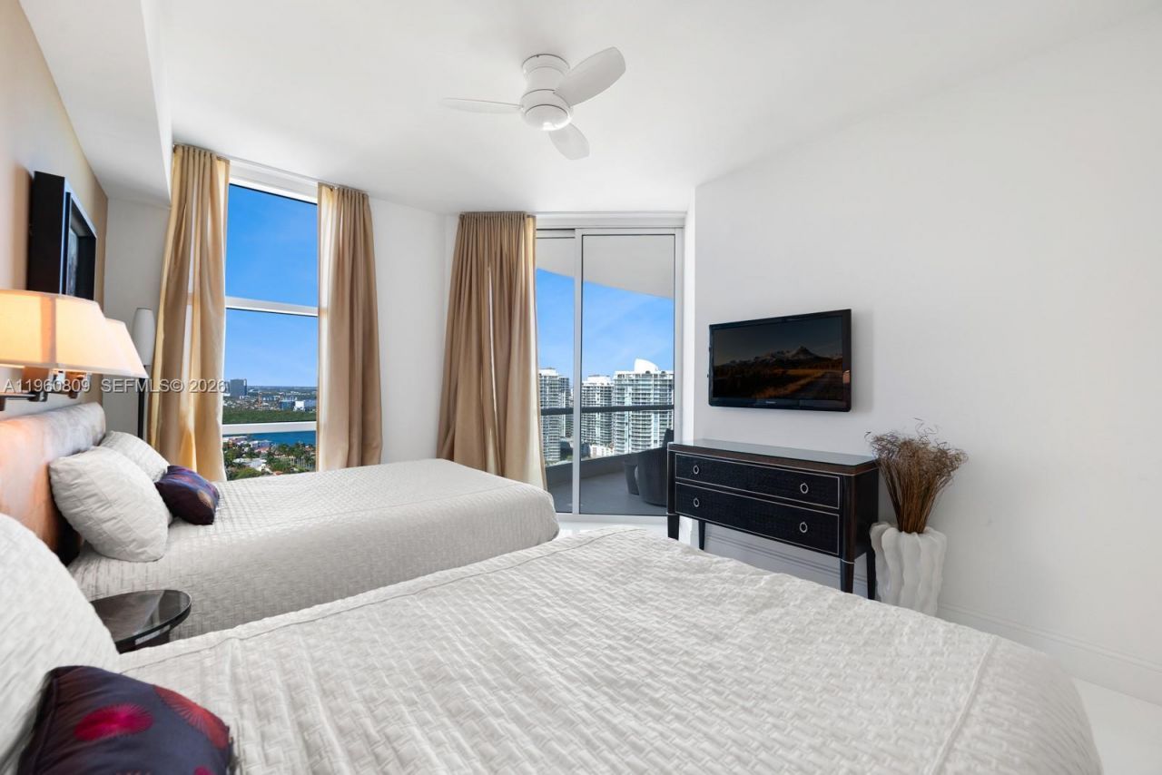 16051 Collins Ave , Unit 2503, Sunny Isles Beach, FL 33160 Photo