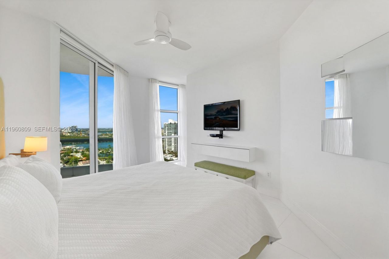 16051 Collins Ave , Unit 2503, Sunny Isles Beach, FL 33160 Photo