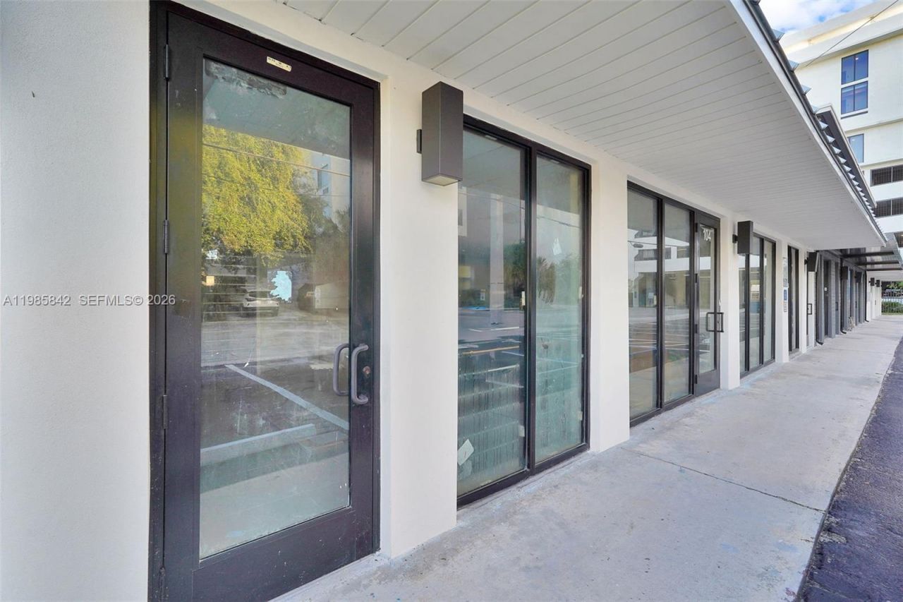 24 NE 1st Ave, Dania Beach, FL 33004 Photo