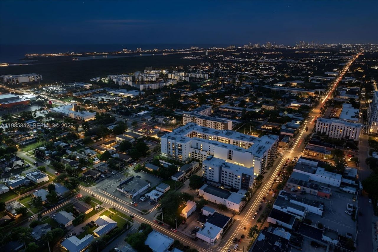 24 NE 1st Ave, Dania Beach, FL 33004 Photo