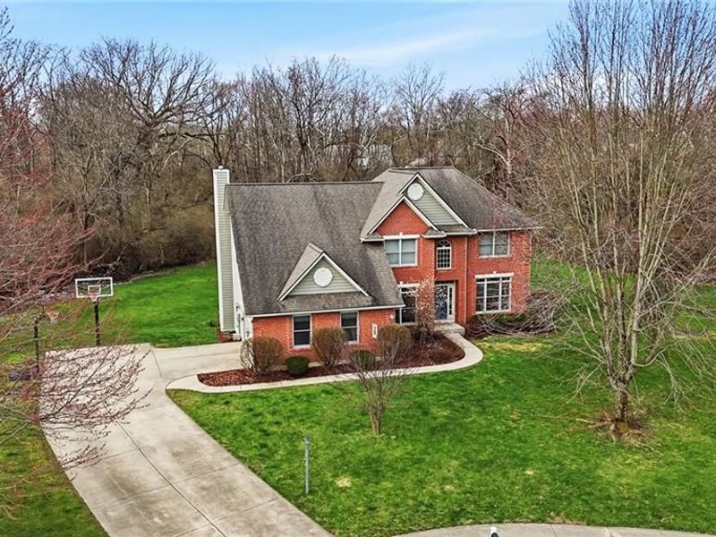 930 Indigo Creek Circle, Washington Township, OH 45458 Photo 2