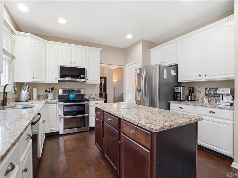 930 Indigo Creek Circle, Washington Township, OH 45458 Photo 23