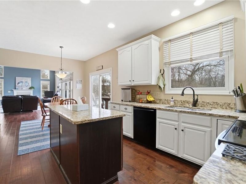 930 Indigo Creek Circle, Washington Township, OH 45458 Photo 25