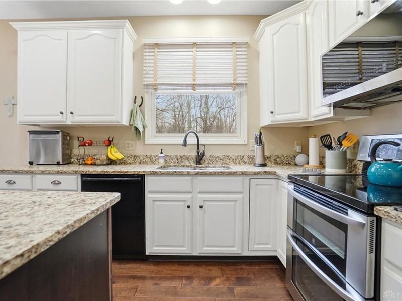 930 Indigo Creek Circle, Washington Township, OH 45458 Photo 26