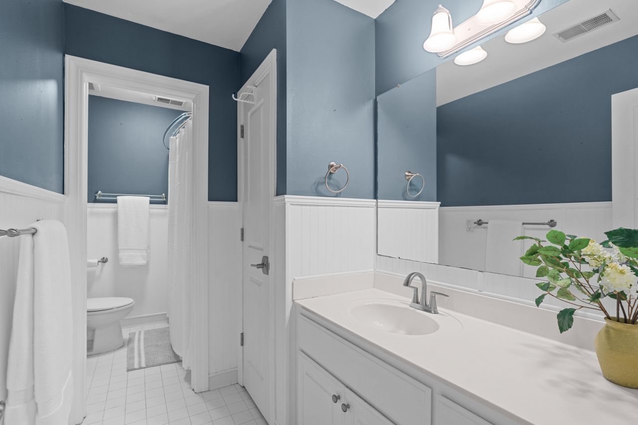 4285 Club Course Drive Photo 25