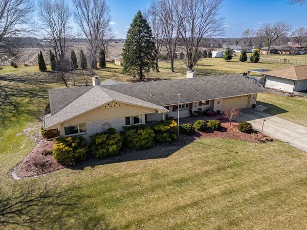 7681 Mill Road , Rockford, IL 61108