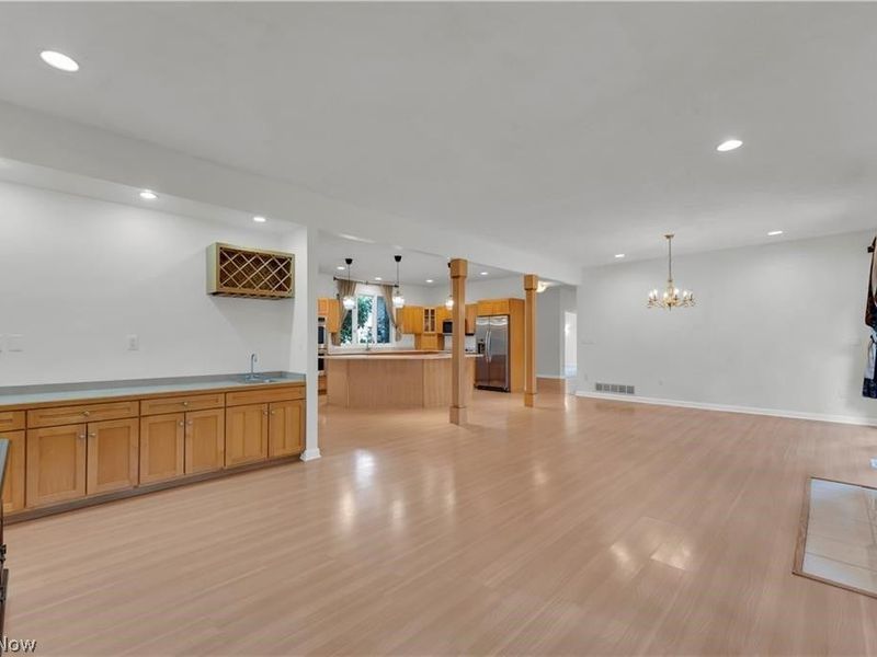 416 Castle Pines Drive, Akron, OH 44333 Photo 13