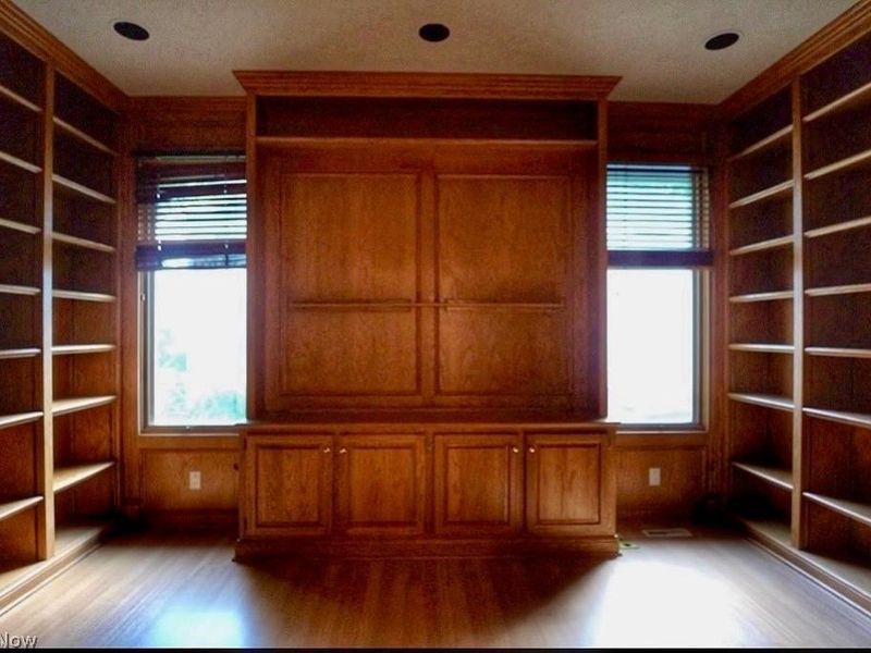 416 Castle Pines Drive, Akron, OH 44333 Photo 24