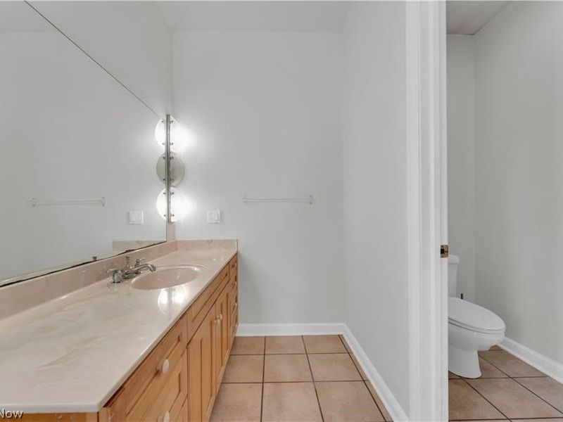 416 Castle Pines Drive, Akron, OH 44333 Photo 31