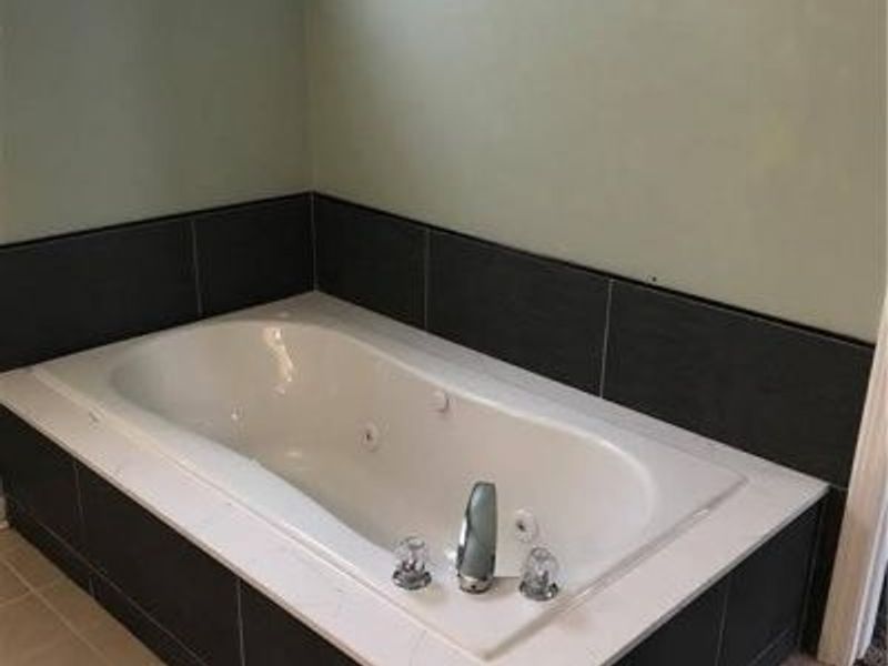 600 Literary Road, Unit Up, Cleveland, OH 44113 Photo 12