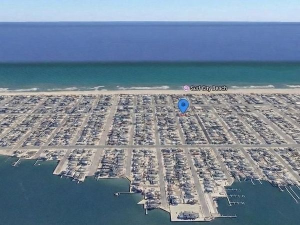 813 N CENTRAL AVENUE , SURF CITY, NJ 08008