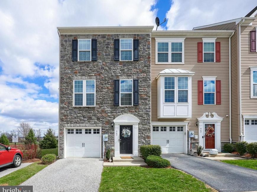 963 Brechin Lane, York, PA 17403 Main Photo