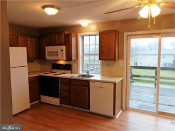 14 WINDSOR COURT , MILLERSVILLE, PA 17551