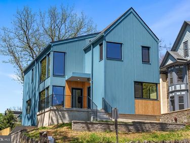 139 W MOUNT PLEASANT AVENUE, PHILADELPHIA, PA 19119