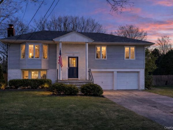 372 Clay Pitts Road, East Northport, NY 11731
