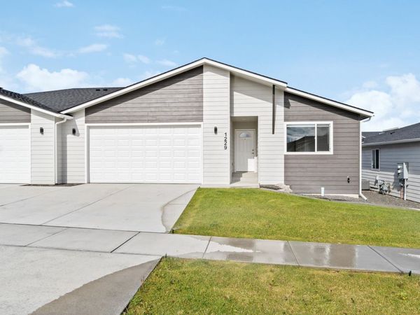 1321 N Coach Dr, Spokane Valley, WA 99016
