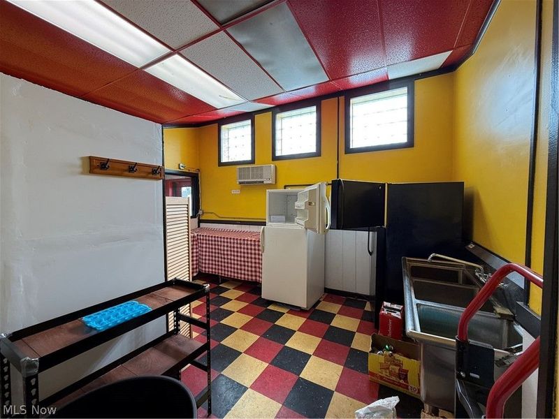 18 E Main Street , Geneva, OH 44041 Photo 12