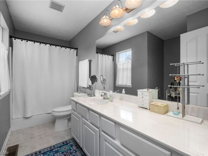 37802 Quail Hollow , Avon, OH 44011 Photo 15