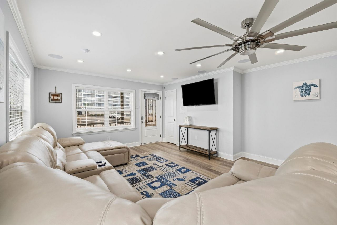 940 S Ocean Blvd. Photo 4