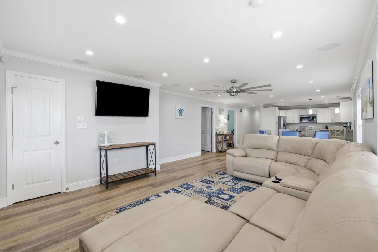 940 S Ocean Blvd. Photo 5