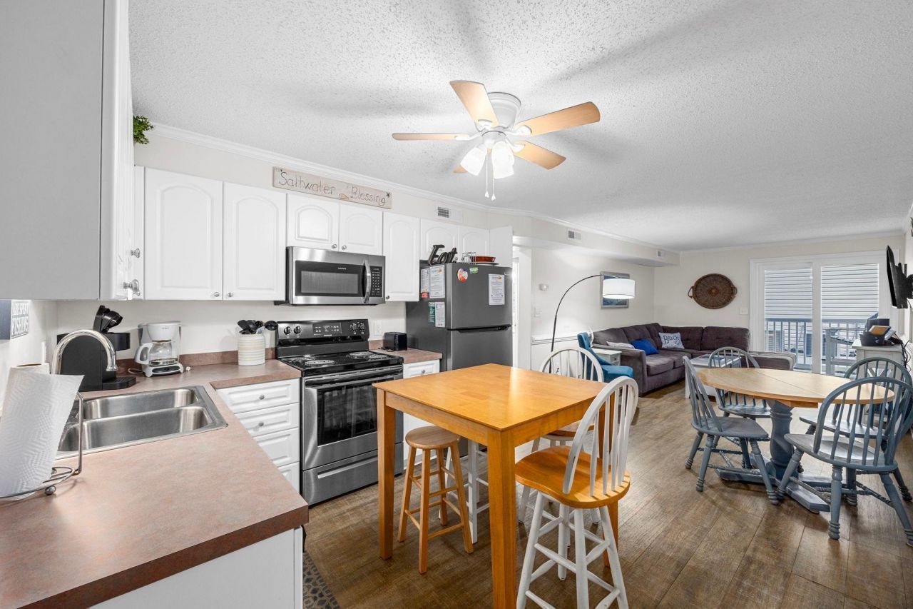 5600 Ocean Blvd. N Photo 11