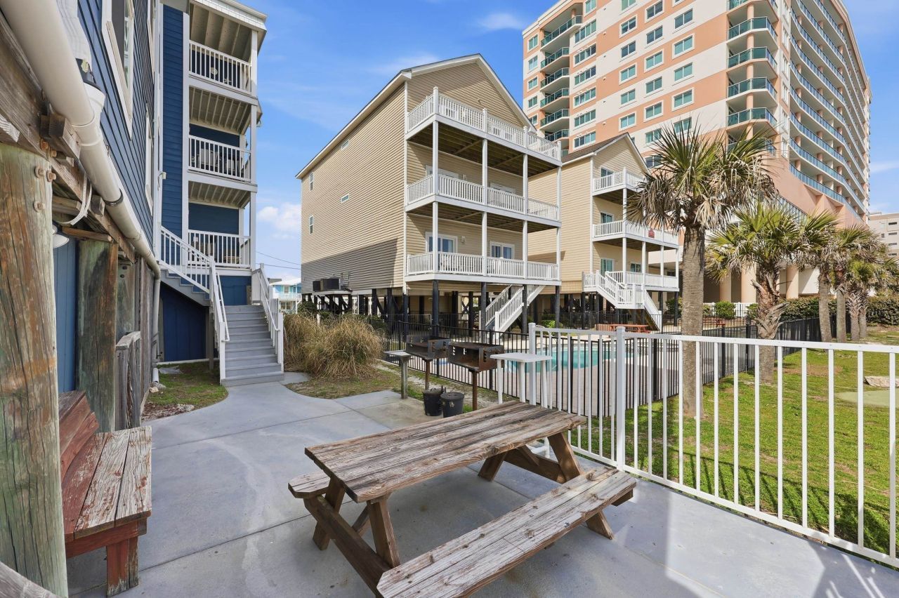 5600 Ocean Blvd. N Photo 20