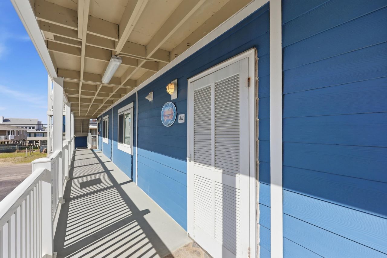 5600 Ocean Blvd. N Photo 9