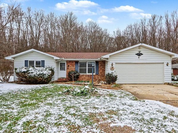 14789 E Augusta Drive, Augusta, MI 49012