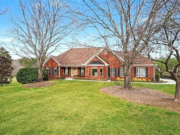 2741 Bonds Lake Road NW, Conyers, GA 30012