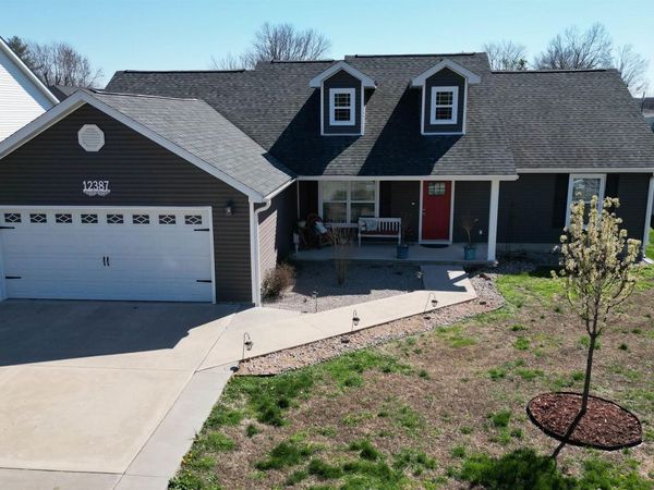 12387 BERMUDA Drive, Marion, IL 62959