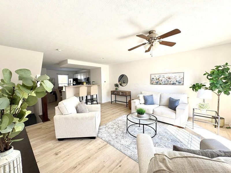 5583 Mesa Falls Street, Unit 15, Dublin, OH 43016 Photo 8