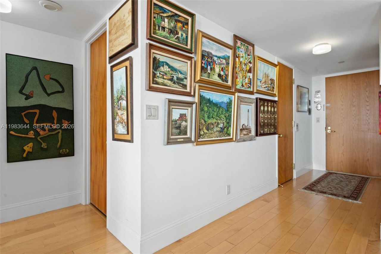 19500 Turnberry Way, Unit 16C, Aventura, FL 33180 Photo