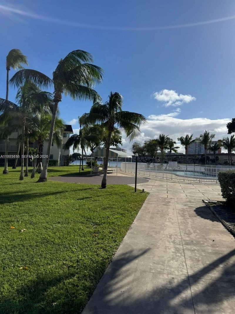 1530 NE 191st St , Unit 241, Miami, FL 33179 Photo