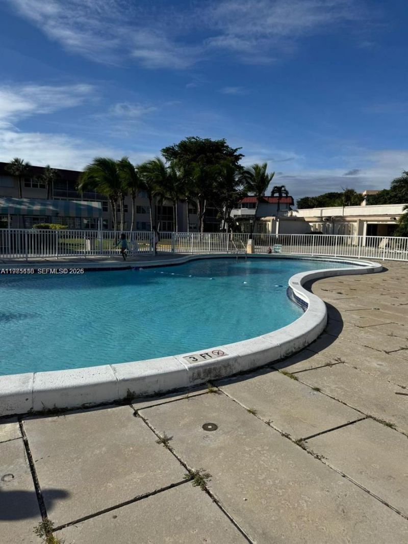 1530 NE 191st St , Unit 241, Miami, FL 33179 Photo